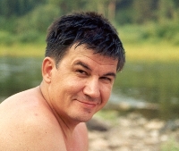 200100.JPG (198683 bytes)